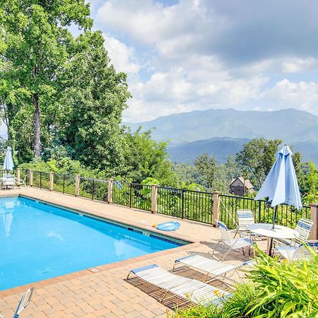 Pet-Friendly Gatlinburg Retreat With Hot Tub! Villa Exterior photo